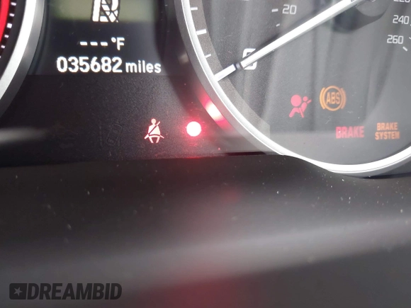 2019 Acura ILX Premium with VIN 19UDE2F72KA012362, listed as a IAAI auction lot 41449524 with 35,682 mi miles and . Bid and sale history available at DreamBid. Image 7.