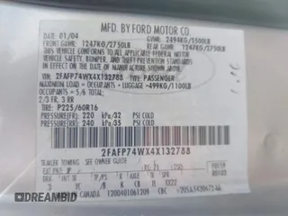 2004 Ford Crown Victoria LX с VIN 2FAFP74WX4X132788, выставлен на аукционе IAAI как лот 42282454 с пробегом 165 019 миль миль и . История ставок и продаж доступна на DreamBid. Изображение 9.