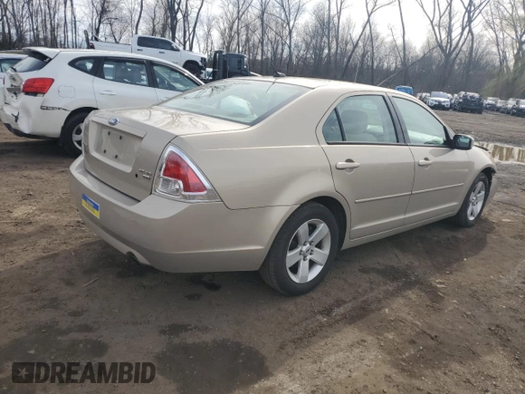 2007 Ford Fusion SE with VIN 3FAHP01107R141043, listed as a Copart auction lot 52027495 with 101,170 mi miles and Salvage Title. Bid and sale history available at carsss.com. Image 3.