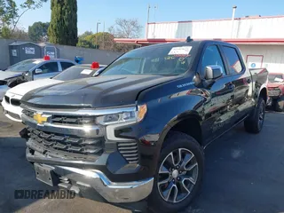 2022 Chevrolet Silverado 1500 LT with VIN 1GCPACED3NZ528434, listed as a IAAI auction lot 41102675 with 47,037 mi miles. Bid and sale history available at carsss.com. Image 2.