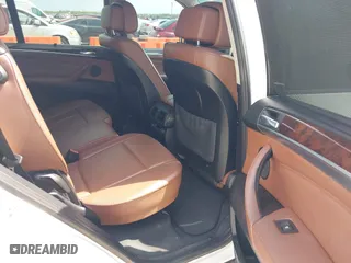 2011 BMW X5 35i with VIN 5UXZV4C57BL401794, listed as a IAAI auction lot 41897040 with 1 mi miles. Bid and sale history available at carsss.com. Image 8.