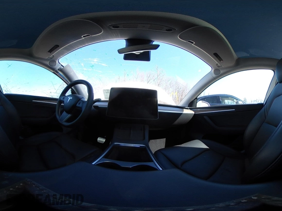 2022 Tesla Model Y Performance with VIN 7SAYGDEF5NF542189, listed as a IAAI auction lot 41643254 with 18,865 mi miles and . Bid and sale history available at DreamBid. Image 19.