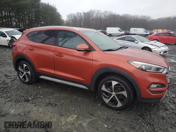 2017 Hyundai Tucson Sport z VIN KM8J33A25HU479951, wystawiony jako Copart lot #47854555 z przebiegiem 103 818 mil mil oraz Szkoda całkowita • Salvage title. Historia ofert i sprzedaży dostępna na DreamBid. Obrazek 4.
