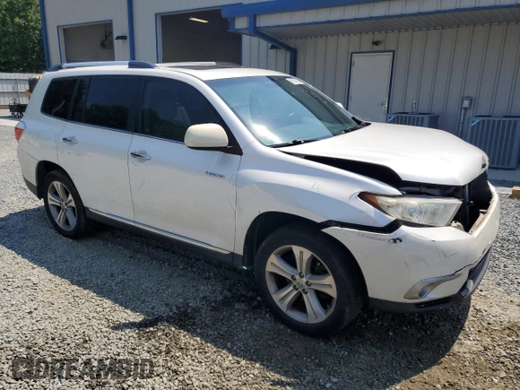2013 Toyota Highlander Limited with VIN 5TDDK3EH8DS235518, listed as a Copart auction lot 62254505 with 230,268 mi miles and Salvage title. Bid and sale history available at DreamBid. Image 4.