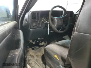 2001 Chevrolet Silverado 1500 with VIN 1GCEK14VX1E124132, listed as a Copart auction lot 52452695 with 269,850 mi miles and Salvage Title. Bid and sale history available at carsss.com. Image 8.