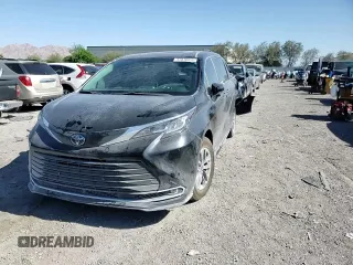 2021 Toyota Sienna XLE with VIN 5TDYRKEC1MS064669, listed as a Copart auction lot 57818955 with 120,181 mi miles and Salvage title. Bid and sale history available at DreamBid. Image 14.