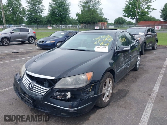 2005 Acura RL with VIN JH4KB16555C015724, listed as a IAAI auction lot 42634598 with 241,510 mi miles and . Bid and sale history available at DreamBid. Image 2.