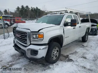 2019 GMC Sierra 2500HD with VIN 2GT22NEG8K1165033, listed as a IAAI auction lot 41536709 with NaN miles. Bid and sale history available at carsss.com. Image 17.