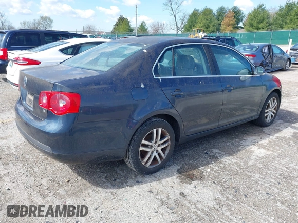 2006 Volkswagen Jetta 2.5L z VIN 3VWRF71K76M625318, wystawiony jako IAAI lot #41872926 z przebiegiem 69 892 mil mil oraz . Historia ofert i sprzedaży dostępna na DreamBid. Obrazek 4.
