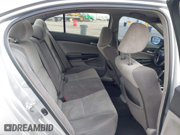 2009 Honda Accord LX-P z VIN JHMCP26469C005373, wystawiony jako IAAI lot #42327105 z przebiegiem 195 361 mil mil oraz . Historia ofert i sprzedaży dostępna na DreamBid. Obrazek 8.