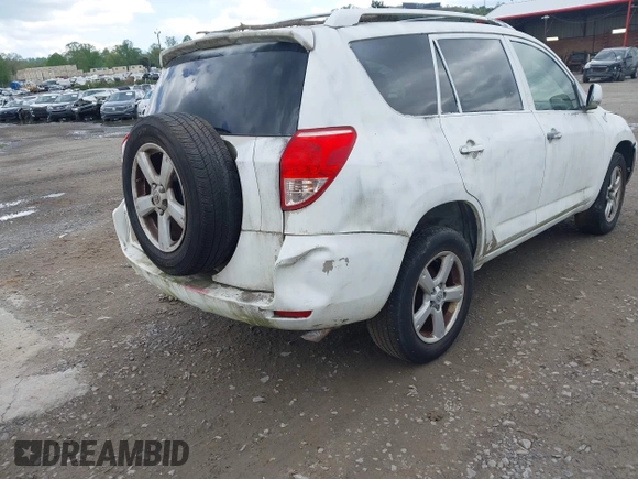 2007 Toyota RAV4 with VIN JTMZD33V276030709, listed as a IAAI auction lot 42101229 with 254,952 mi miles. Bid and sale history available at carsss.com. Image 4.