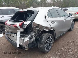 2022 Lexus UX 200 z VIN JTHP3JBH4N2049713, wystawiony jako IAAI lot #41618189 z przebiegiem 40 363 mil mil oraz . Historia ofert i sprzedaży dostępna na DreamBid. Obrazek 4.