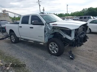 2022 Ram 2500 Tradesman с VIN 3C6UR5CL9NG126846, выставлен на аукционе IAAI как лот 42395508 с пробегом 54 602 миль миль и . История ставок и продаж доступна на DreamBid. Изображение 1.