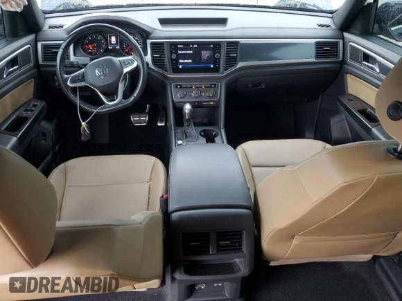 2020 Volkswagen Atlas SE with VIN 1V26E2CA2LC231768, listed as a Copart auction lot 57769365 with 68,185 mi miles and Salvage title. Bid and sale history available at DreamBid. Image 8.