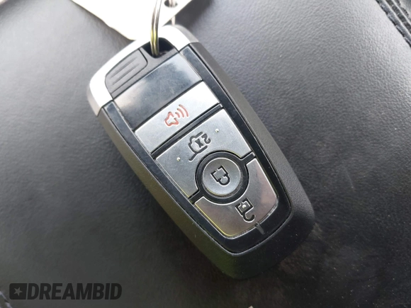 2023 Ford Explorer XLT с VIN 1FMSK7DH5PGB46807, выставлен на аукционе IAAI как лот 42312882 с пробегом 23 851 миль миль и . История ставок и продаж доступна на DreamBid. Изображение 11.