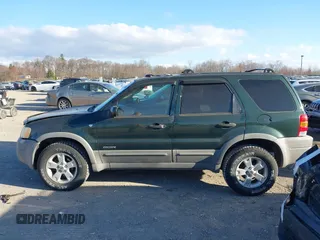 2001 Ford Escape XLT with VIN 1FMCU04161KC38571, listed as a IAAI auction lot 41881685 with 175,432 mi miles and . Bid and sale history available at DreamBid. Image 14.