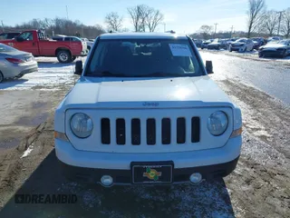 2014 Jeep Patriot Limited with VIN 1C4NJRCB5ED634120, listed as a IAAI auction lot 41394366 with 139,859 mi miles. Bid and sale history available at carsss.com. Image 12.