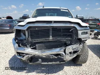 2019 Ram 2500 Laramie z VIN 3C6UR5NL2KG593602, wystawiony jako Copart lot #50212095 z przebiegiem 123 811 mil mil oraz Szkoda całkowita • Salvage title. Historia ofert i sprzedaży dostępna na DreamBid. Obrazek 5.