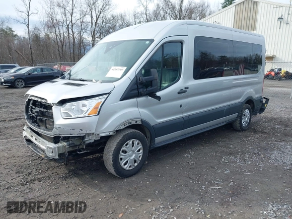 2017 Ford Transit Passenger XL z VIN 1FBAX2CG0HKA88590, wystawiony jako IAAI lot #41955797 z przebiegiem 135 287 mil mil oraz . Historia ofert i sprzedaży dostępna na DreamBid. Obrazek 17.