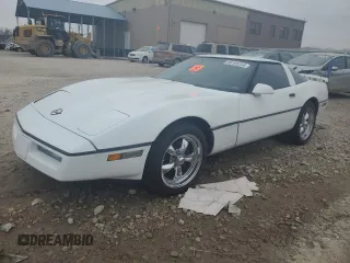 1990 Chevrolet Corvette z VIN 1G1YY238XL5116735, wystawiony jako Copart lot #86195254 z przebiegiem Nie podano mil oraz Czysty tytuł • Clean title. Historia ofert i sprzedaży dostępna na DreamBid. Obrazek 1.