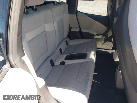 2017 BMW i3 z VIN WBY1Z8C55HV550906, wystawiony jako IAAI lot #41705056 z przebiegiem 79 566 mil mil oraz . Historia ofert i sprzedaży dostępna na DreamBid. Obrazek 8.