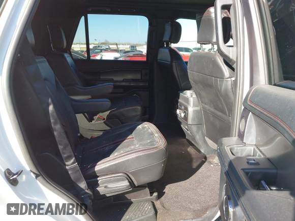 2020 Ford Expedition Limited with VIN 1FMJU1KT3LEA55924, listed as a IAAI auction lot 41576872 with 68,911 mi miles. Bid and sale history available at carsss.com. Image 8.