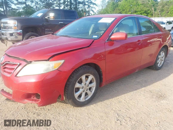 2011 Toyota Camry LE z VIN 4T4BF3EK8BR162507, wystawiony jako IAAI lot #41999186 z przebiegiem 281 657 mil mil oraz . Historia ofert i sprzedaży dostępna na DreamBid. Obrazek 2.