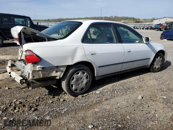 1999 Honda Accord LX с VIN 1HGCG5649XA022830, выставлен на аукционе Copart как лот 52702215 с пробегом Не указан миль и Списание • Salvage title. История ставок и продаж доступна на DreamBid. Изображение 3.
