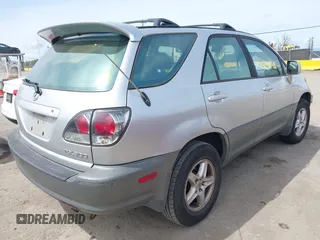 2002 Lexus RX with VIN JTJHF10U820292183, listed as a IAAI auction lot 41976969 with 230,353 mi miles. Bid and sale history available at carsss.com. Image 4.