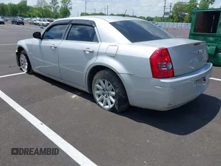 2008 Chrysler 300 LX with VIN 2C3KA43R58H269503, listed as a IAAI auction lot 42067271 with 140,623 mi miles and . Bid and sale history available at DreamBid. Image 3.