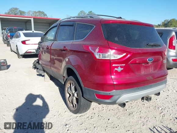 2013 Ford Escape Titanium with VIN 1FMCU0J95DUA97835, listed as a IAAI auction lot 41819940 with 198,536 mi miles. Bid and sale history available at carsss.com. Image 3.