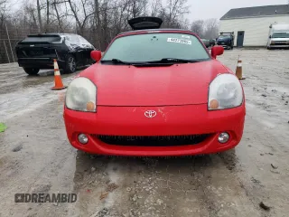 2004 Toyota MR2 z VIN JTDFR320X40068696, wystawiony jako Copart lot #44223965 z przebiegiem 336 390 mil mil oraz Czysty tytuł • Clean title. Historia ofert i sprzedaży dostępna na DreamBid. Obrazek 5.