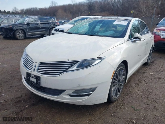 2013 Lincoln MKZ Hybrid with VIN 3LN6L2LU5DR826694, listed as a IAAI auction lot 41683895 with 141,246 mi miles. Bid and sale history available at carsss.com. Image 2.
