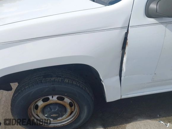 2006 Chevrolet Colorado LS z VIN 1GCCS148268229500, wystawiony jako IAAI lot #42178522 z przebiegiem 178 110 mil mil oraz . Historia ofert i sprzedaży dostępna na DreamBid. Obrazek 6.