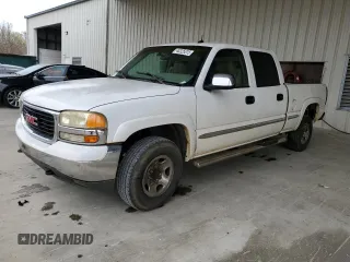 2002 GMC Sierra 1500HD SLE z VIN 1GTGC13U12F231628, wystawiony jako Copart lot #48325315 z przebiegiem 302 458 mil mil oraz Szkody całkowita. Historia ofert i sprzedaży dostępna na DreamBid. Obrazek 1.
