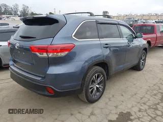 2019 Toyota Highlander LE z VIN 5TDZARFH2KS051554, wystawiony jako IAAI lot #42185481 z przebiegiem 206 754 mil mil oraz . Historia ofert i sprzedaży dostępna na DreamBid. Obrazek 4.