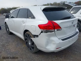 2011 Toyota Venza with VIN 4T3ZA3BB4BU054128, listed as a IAAI auction lot 41874899 with 230,500 mi miles. Bid and sale history available at carsss.com. Image 3.