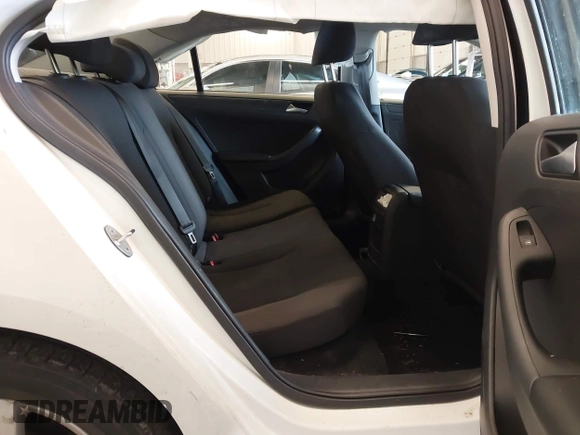 2015 Volkswagen Jetta S with VIN 3VW2K7AJ7FM245657, listed as a IAAI auction lot 41949256 with 61,243 mi miles and . Bid and sale history available at DreamBid. Image 8.