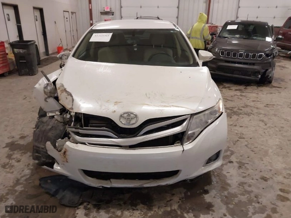 2015 Toyota Venza LE with VIN 4T3BA3BB1FU068737, listed as a IAAI auction lot 41565365 with NaN miles. Bid and sale history available at carsss.com. Image 12.