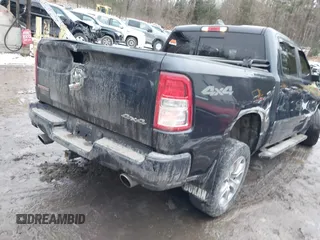 2019 Ram 1500 Big Horn z VIN 1C6SRFFT6KN811253, wystawiony jako IAAI lot #41071264 z przebiegiem 83 624 mil mil oraz . Historia ofert i sprzedaży dostępna na DreamBid. Obrazek 4.