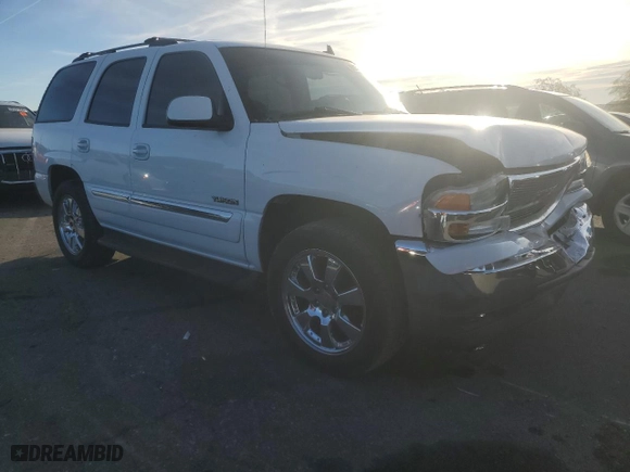 2006 GMC Yukon SLT with VIN 1GKEC13ZX6J120196, listed as a Copart auction lot 85365644 with 236,298 mi miles and Salvage Title. Bid and sale history available at carsss.com. Image 4.