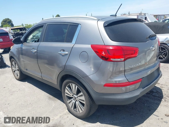 2016 Kia Sportage EX with VIN KNDPC3AC0G7841320, listed as a IAAI auction lot 42312551 with 199,996 mi miles and . Bid and sale history available at DreamBid. Image 3.