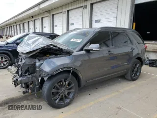 2018 Ford Explorer XLT z VIN 1FM5K7D83JGB28780, wystawiony jako Copart lot #50726625 z przebiegiem 116 594 mil mil oraz Szkody całkowita. Historia ofert i sprzedaży dostępna na DreamBid. Obrazek 1.