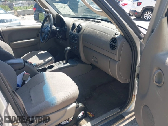 2003 Jeep Liberty Sport with VIN 1J4GK48K33W676704, listed as a IAAI auction lot 42007037 with 114,290 mi miles and . Bid and sale history available at DreamBid. Image 5.