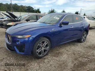 2022 Maserati Levante GT with VIN ZN661XUAXNX400325, listed as a Copart auction lot 79067184 with 84,832 mi miles and Non Repairable. Bid and sale history available at carsss.com. Image 1.