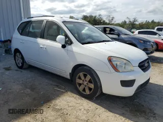 2007 Kia Rondo LX with VIN KNAFG525877088869, listed as a Copart auction lot 81539624 with 136,588 mi miles and Clean Title. Bid and sale history available at carsss.com. Image 4.