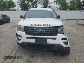 2017 Ford Police Interceptor Utility z VIN 1FM5K8AR6HGC63457, wystawiony jako Copart lot #55322445 z przebiegiem 136 618 mil mil oraz Szkody całkowita. Historia ofert i sprzedaży dostępna na DreamBid. Obrazek 5.