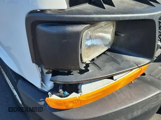 2014 Chevrolet Express Cargo Van with VIN 1GCSGAFX0E1156216, listed as a IAAI auction lot 42143268 with 309,296 mi miles. Bid and sale history available at carsss.com. Image 1.
