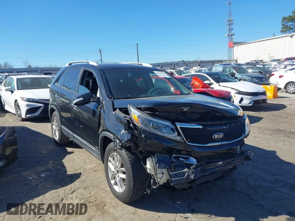 2014 Kia Sorento LX with VIN 5XYKTCA66EG483726, listed as a IAAI auction lot 41829970 with 102,294 mi miles and . Bid and sale history available at carsss.com. Image 1.