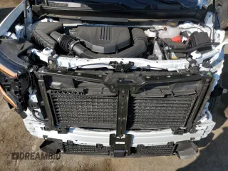 2024 GMC Acadia FWD Elevation z VIN 1GKENKKS1RJ190341, wystawiony jako Copart lot #75363154 z przebiegiem 4401 mil mil oraz Czysty tytuł • Clean title. Historia ofert i sprzedaży dostępna na DreamBid. Obrazek 12.